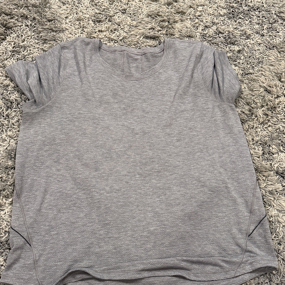 Lululemon Tuck and Flow Shirt - Picture 6 of 6